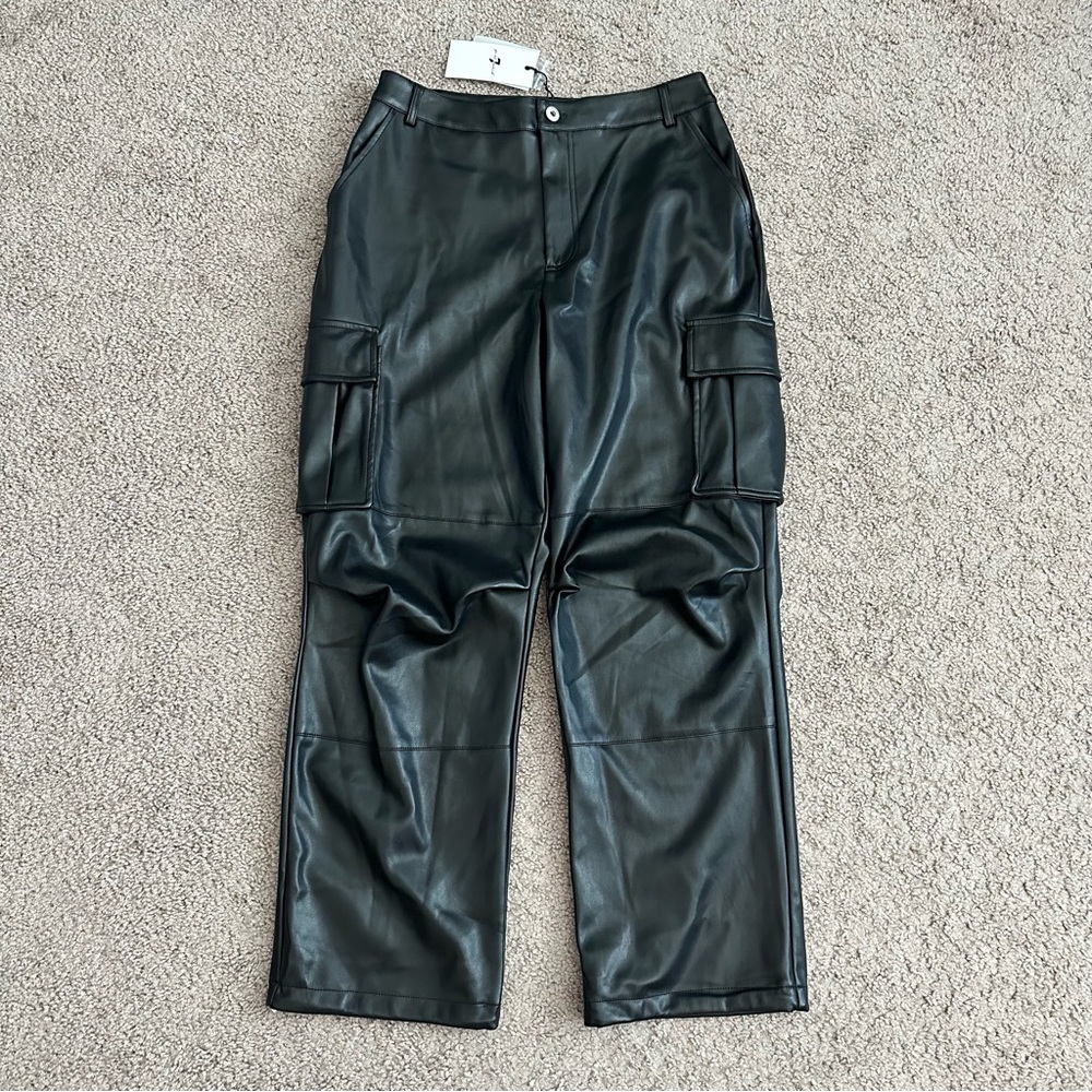 7 for all Mankind Black Faux Leather Cargo Pants Womens Size M